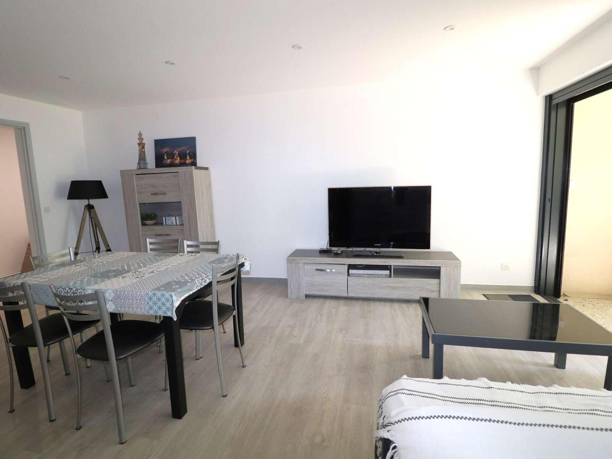 3 Pieces Climatise Avec Terrasse, Parking Prive, A 100M De La Plage, 7 Couchages - Fr-1-307-148 Le Grau-du-Roi Exterior foto